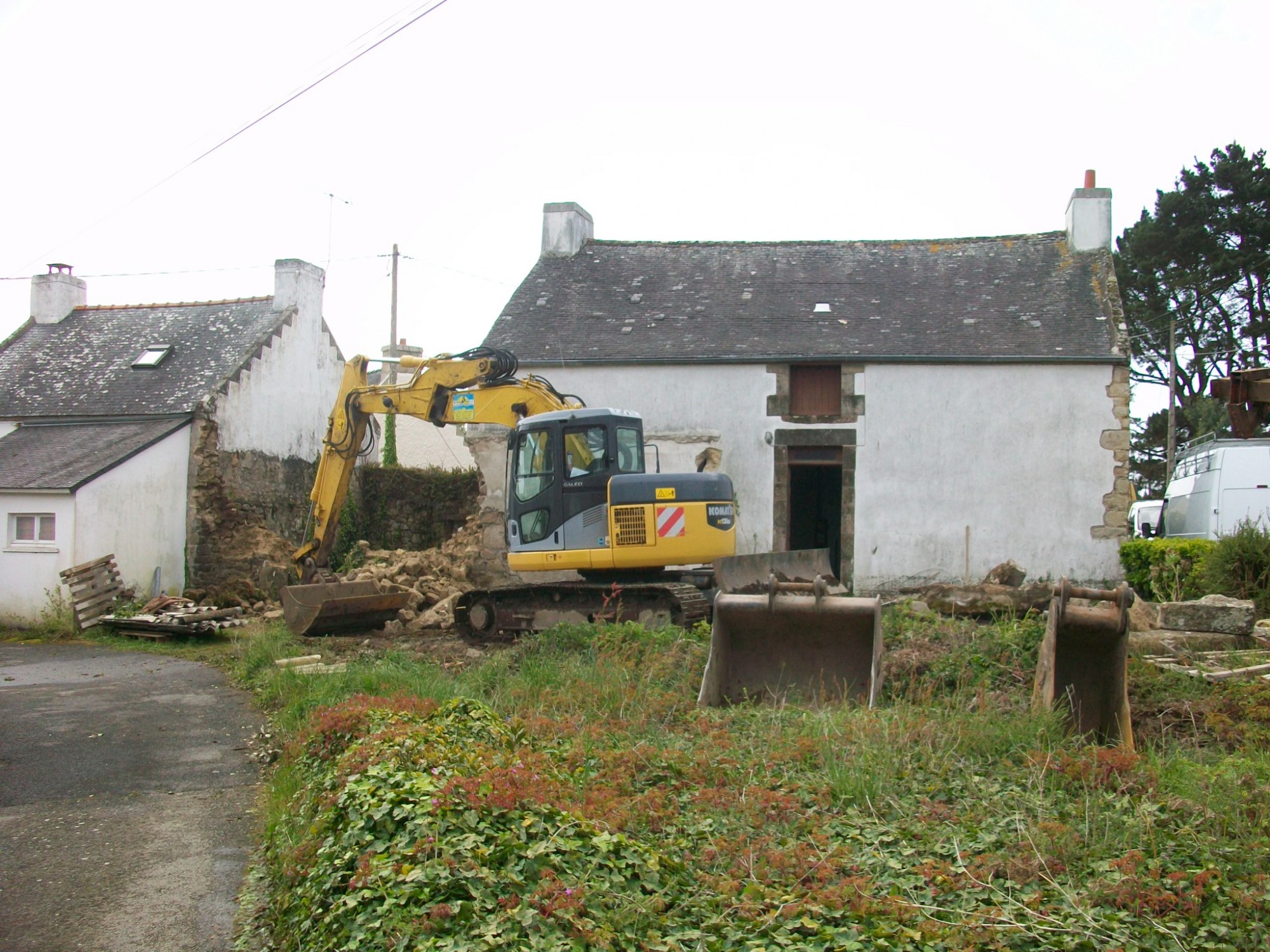 Rénovation maison pierre sur Auray, Passivéo, démolition des structures porteuses dégradées
